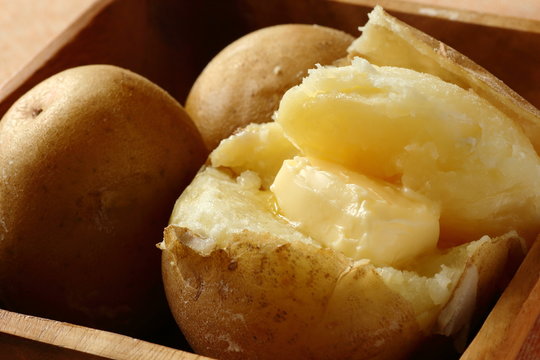 ジャガバター の画像 402 件の Stock 写真 ベクターおよびビデオ Adobe Stock