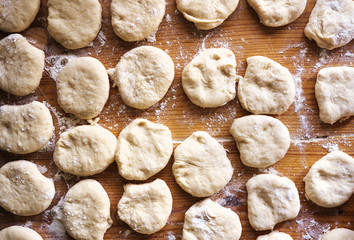 Round unbaked pies