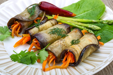 Eggplant rolls with carrot