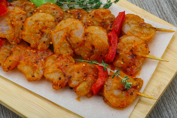 Raw prawn skewer