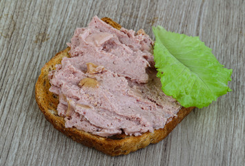 Pate sandwich
