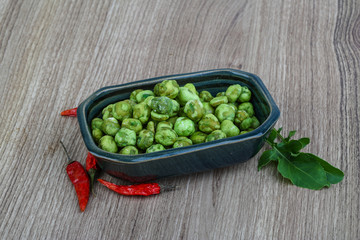 Wasabi peas