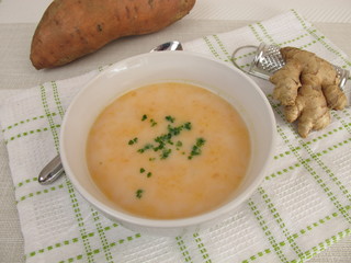 Süßkartoffelsuppe mit Ingwer