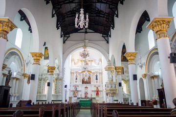 Fototapeta na wymiar Beautiful Veracruz church in Medellin city, Colombia