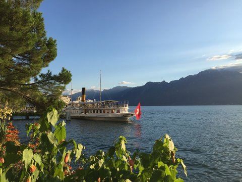 Le Vevey &agrave; Montreux