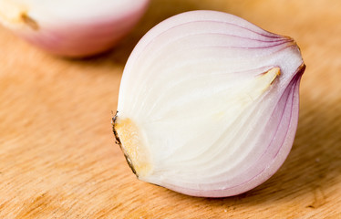 slice red onion