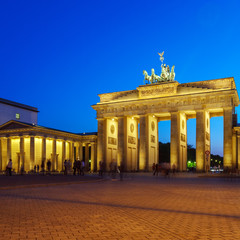 Obraz premium Brandenburg Gate at Night, Berlin, Germany