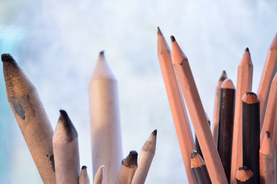 Drawing and sketching tools: pencils and tortillons