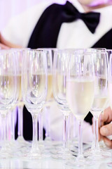 champagne glasses