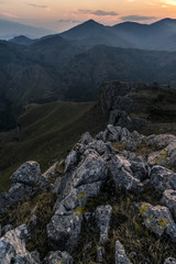 Obraz premium Through the mountains