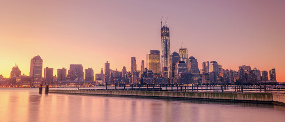 Fototapeta na wymiar NewYork city skyline in the sunrise