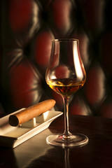 ウイスキーと葉巻