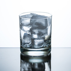 glass of ice