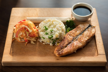 Grilled salmon with rice