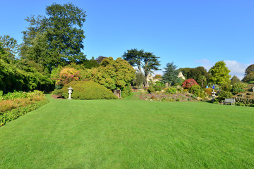 Fototapeta na wymiar An English country garden in the Fall.