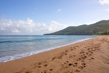 Strand in der Karibik, Plage de la Grande Anse in Deshaies, Guadeloupe
