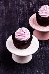 pink chocolate cupcakes