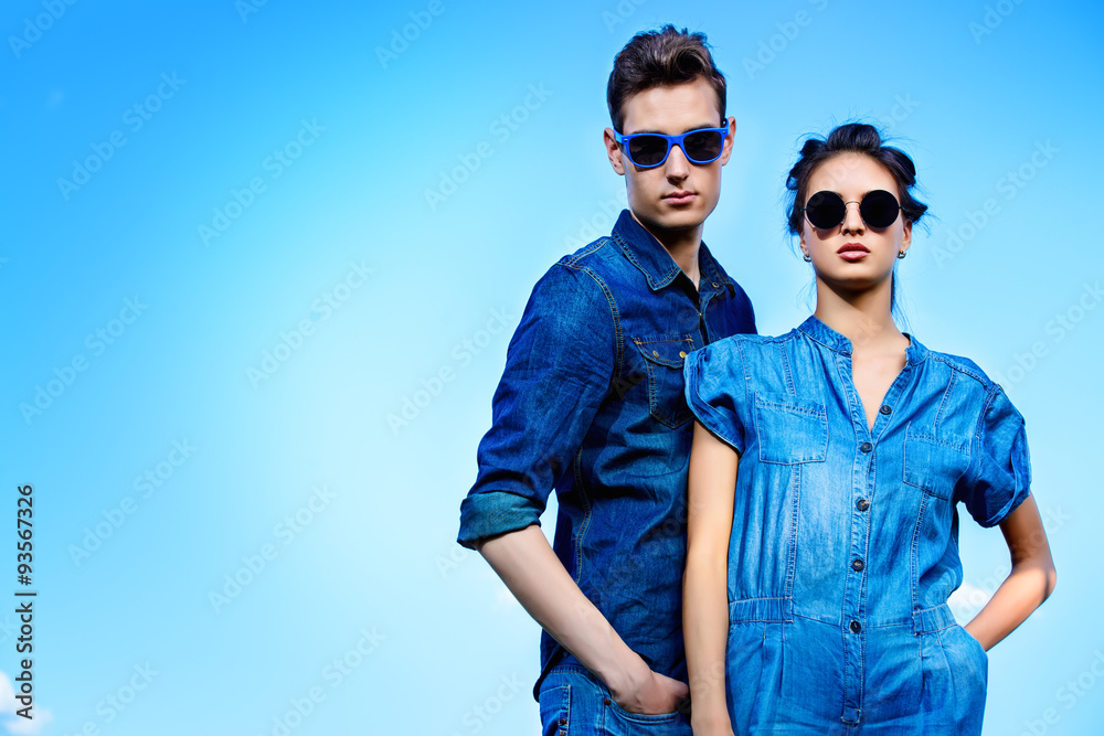 Wall mural couple in jeans