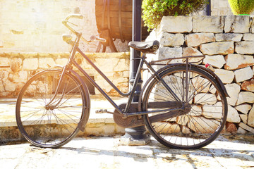 Fototapeta na wymiar vélo vintage décoratif 
