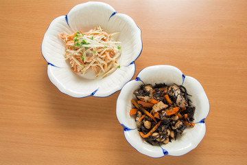 ひじきの煮物と牛蒡サラダ
