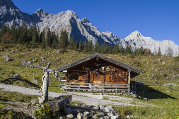 Fototapeta na wymiar Ladizalm im Karwendel