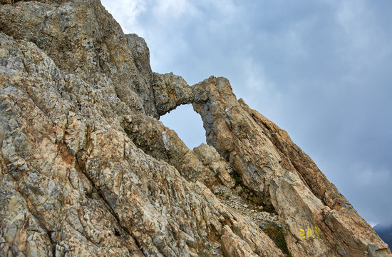Fototapeta Dragon's window in Romania