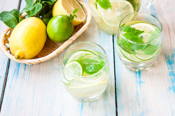 lemonade with lemon, lime and mint
