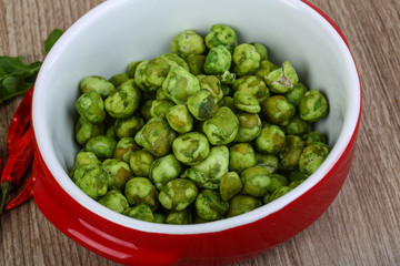 Wasabi peas