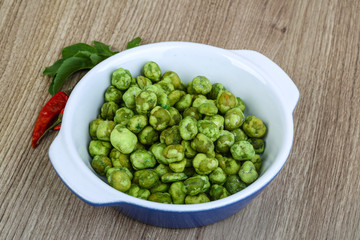 Wasabi peas
