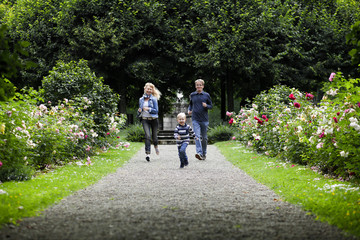 Obraz premium Happy family outdoor.
