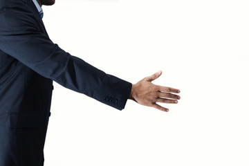 uomo elegante in giacca che stringe la mano per lavoro