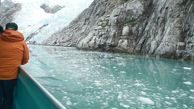 Glacial ice tour ship Alaska P HD 8325