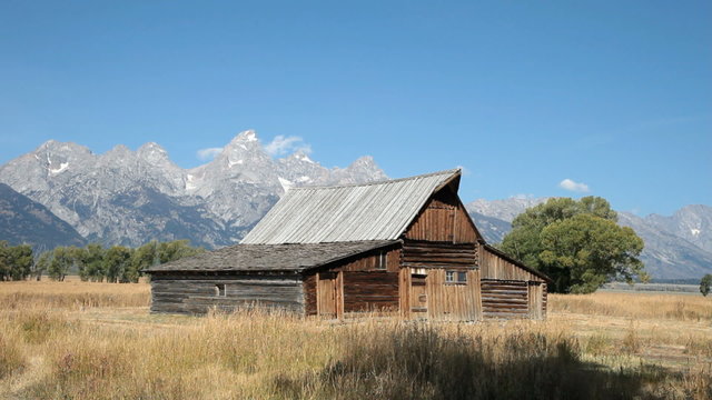 Grand Teton barn P HD 3236