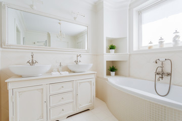 Naklejka na ściany i meble Elegant bathroom with white fittings