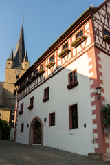 Fototapeta na wymiar Zeil am Main Rathaus