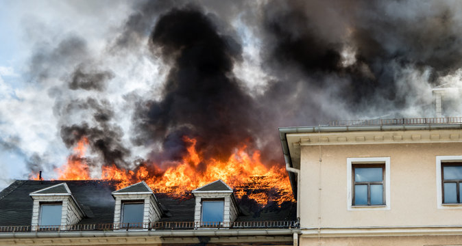 Dachstuhlbrand eines Hauses