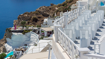 c&eacute;r&eacute;monie &agrave; Santorin