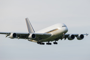 Airbus A380-800 - obrazy, fototapety, plakaty