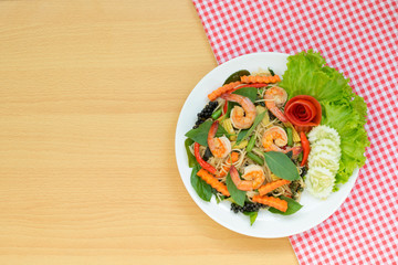 spaghetti with spicy prawn