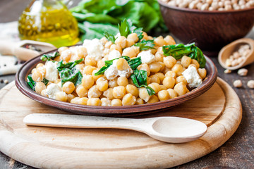 chickpeas with spinach and feta
