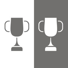 Trofeo de victoria deportiva sobre fondos blanco y negro. Icono de copa de ganador