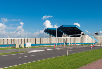 Schiphol tunnel entrance © hansenn
