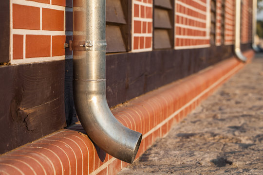  gutter pipe