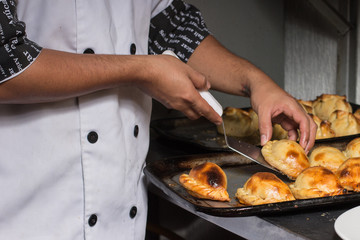 preparación empanada argentina