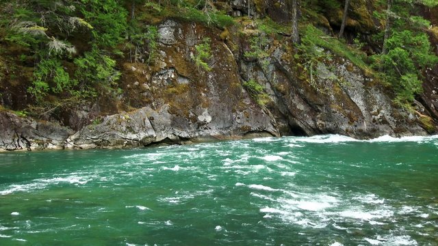 Bright green color of the Skagit River in the North Cascades National Park, 4K, Ultra HD