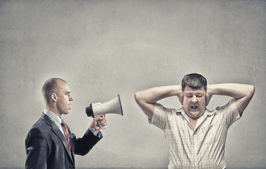 Agression in communication