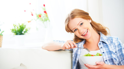 woman eating healthy vegetarian food vegetable salad