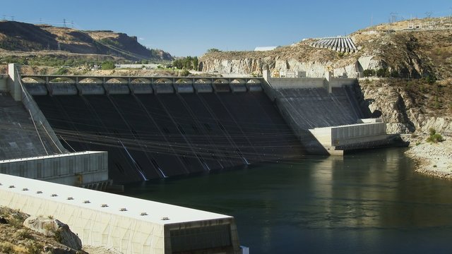 An establishing shot of Grand Coulee Dam in eastern Washington state, 4K, Ultra HD