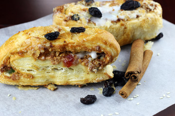 Puff pastry cinnamon raisin