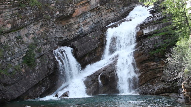 Waterton Park Cameron Falls cascade P HD 0462